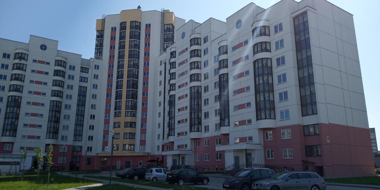 По-Домашнему Уютная Квартира В Новом Доме, Центр!!! غروندو المظهر الخارجي الصورة